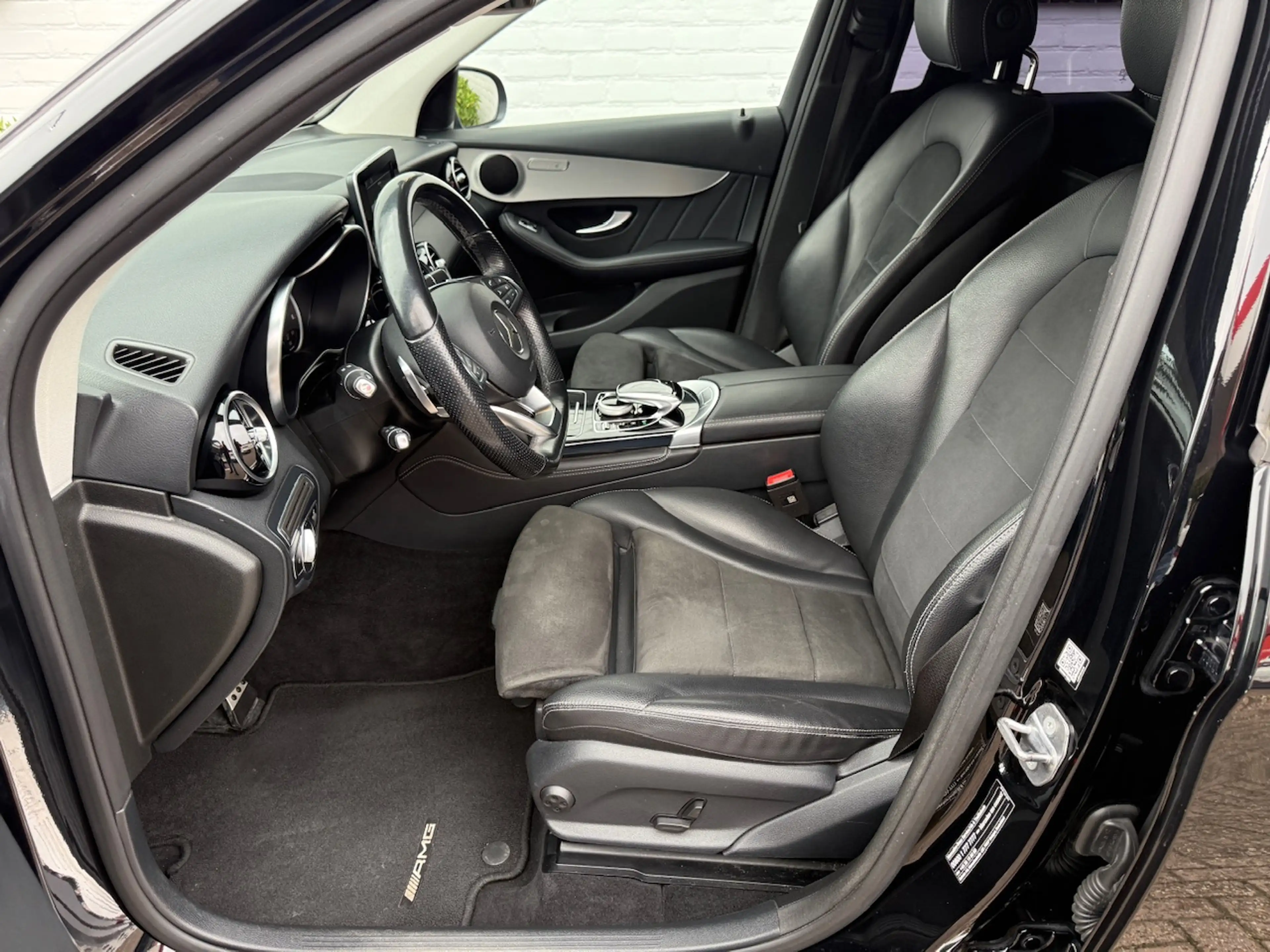Mercedes-Benz GLC 250 GLC 250D 4 Matic AMG/ Grijs kenteken ombouw/ Trekh — photo 13