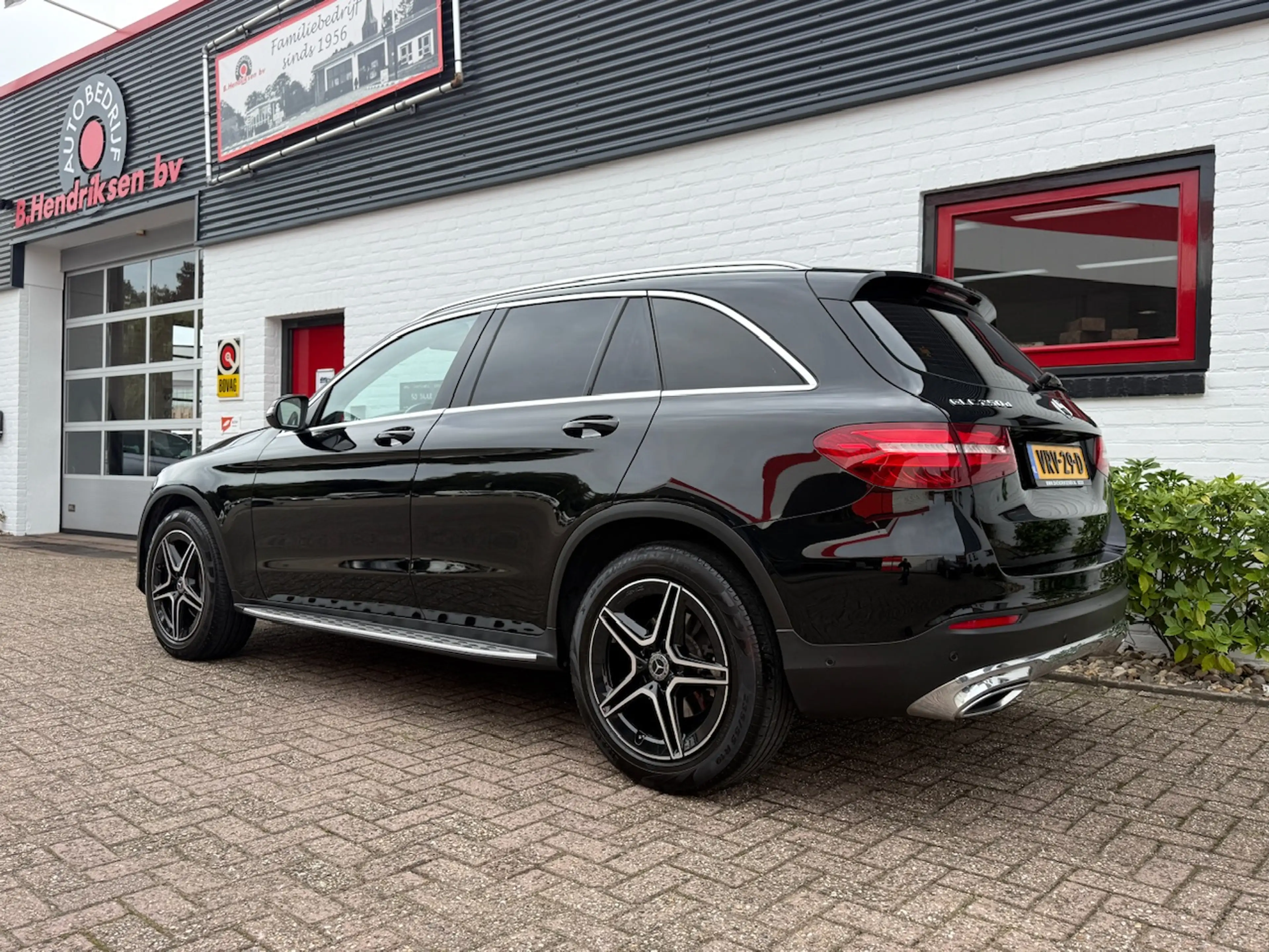 Mercedes-Benz GLC 250 GLC 250D 4 Matic AMG/ Grijs kenteken ombouw/ Trekh — photo 36
