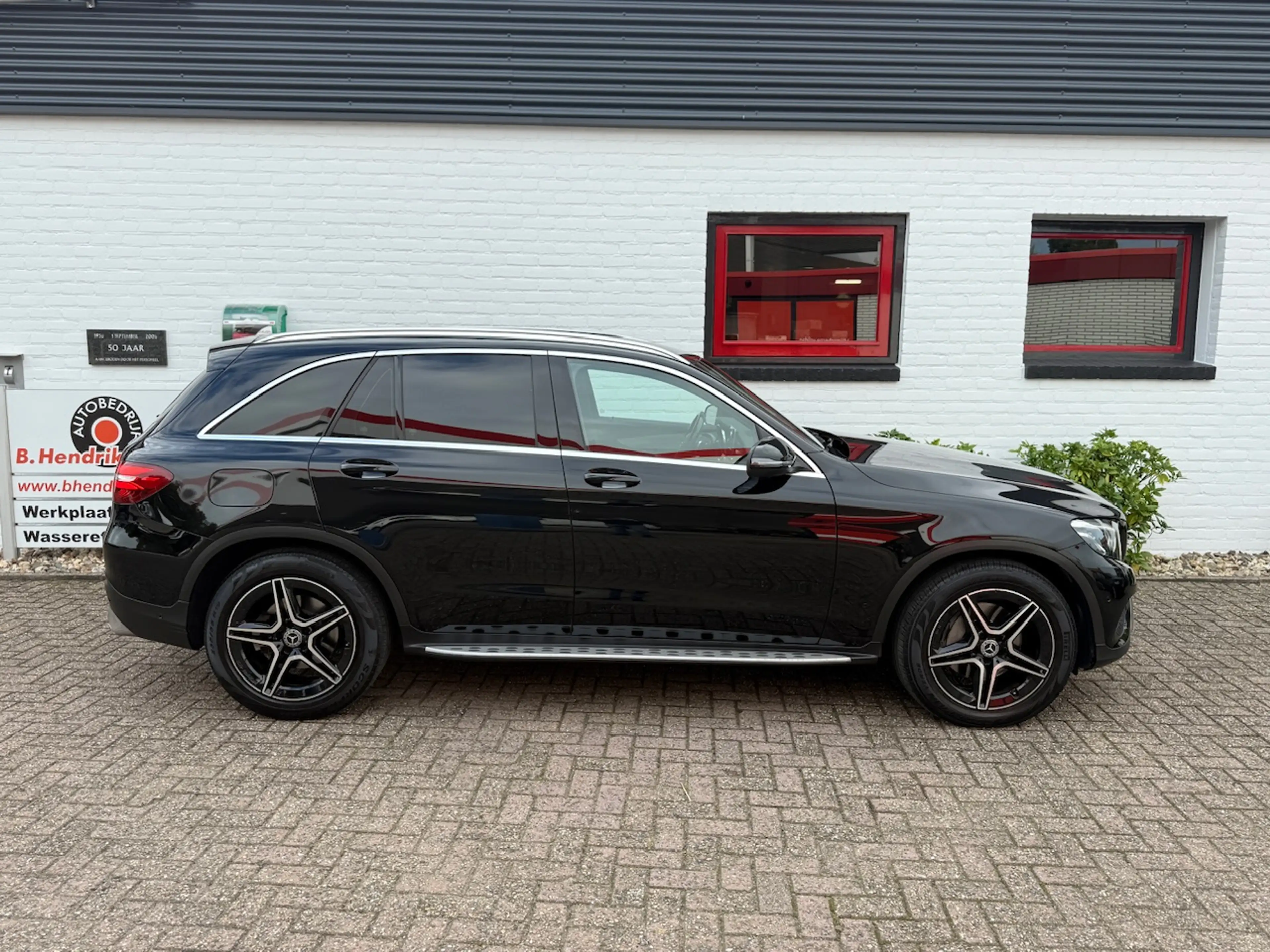 Mercedes-Benz GLC 250 GLC 250D 4 Matic AMG/ Grijs kenteken ombouw/ Trekh — photo 4