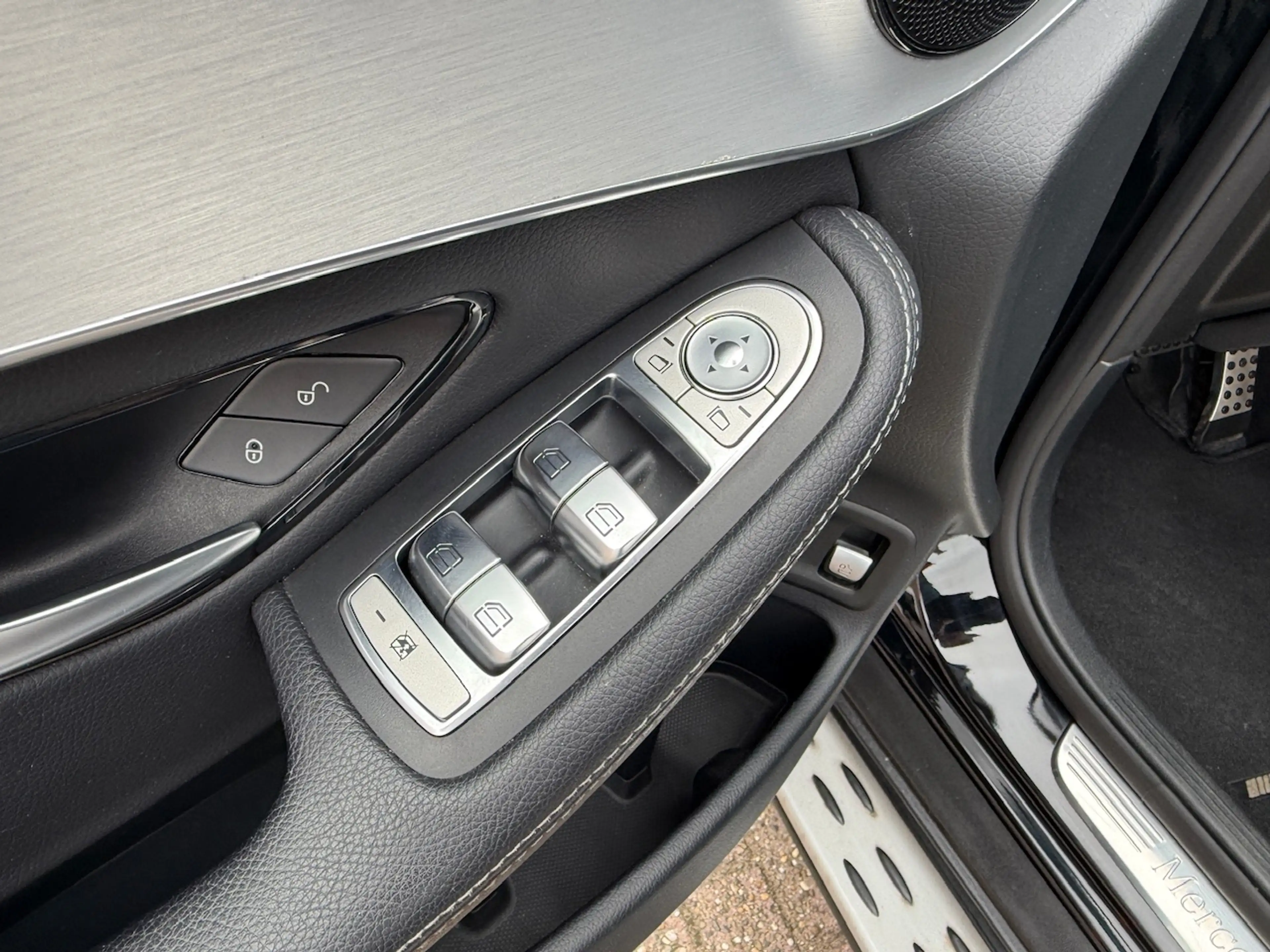 Mercedes-Benz GLC 250 GLC 250D 4 Matic AMG/ Grijs kenteken ombouw/ Trekh — photo 26