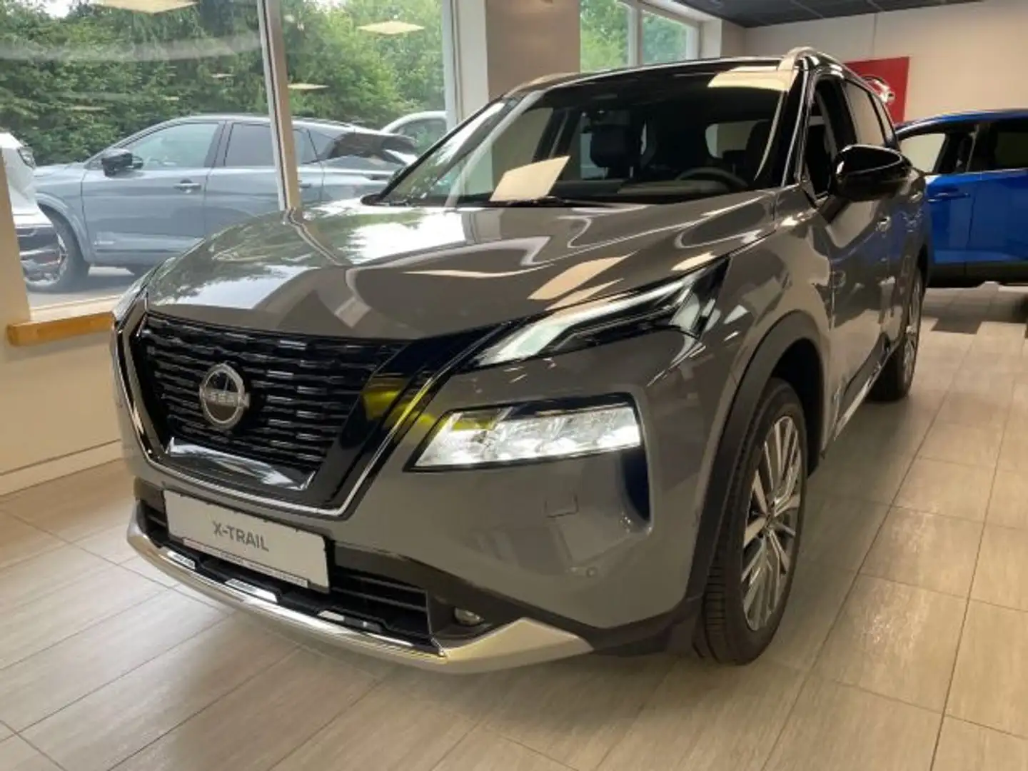 Nissan X-Trail 1.5 VC-T e-Power Tekna+ e-4ORCE Grau - 2