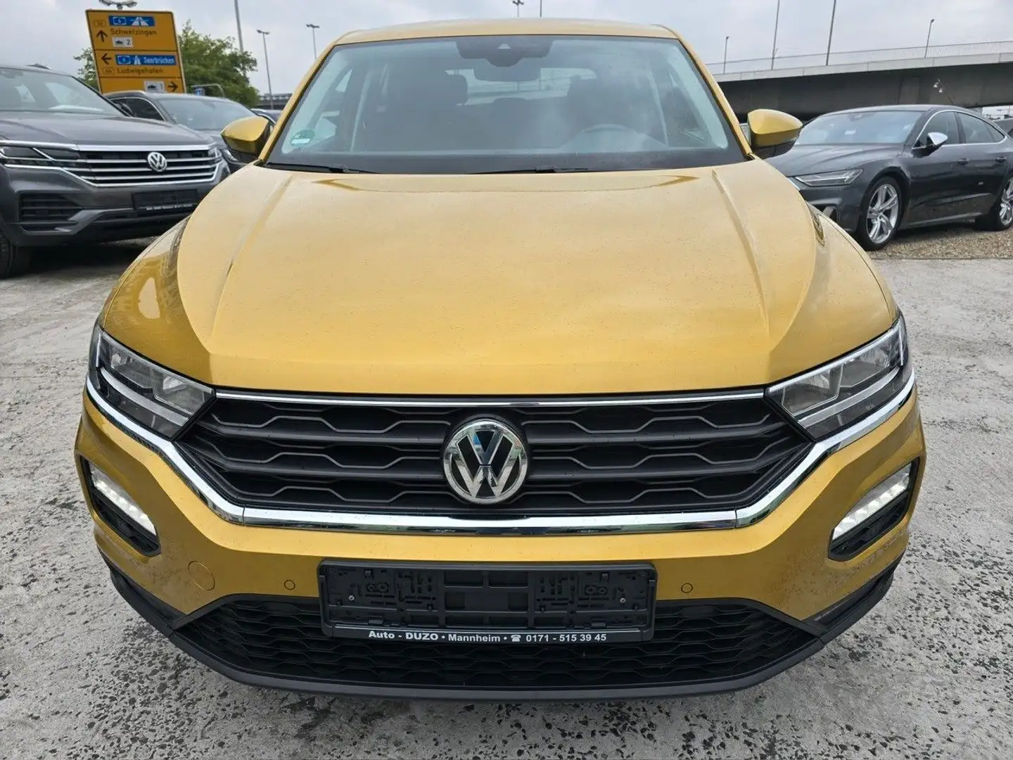 Volkswagen T-Roc 1,6 TDI NAVI*SITZHEIZUNG Gelb - 2