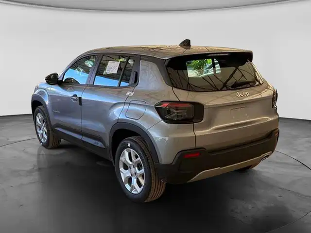 Jeep Avenger view 8