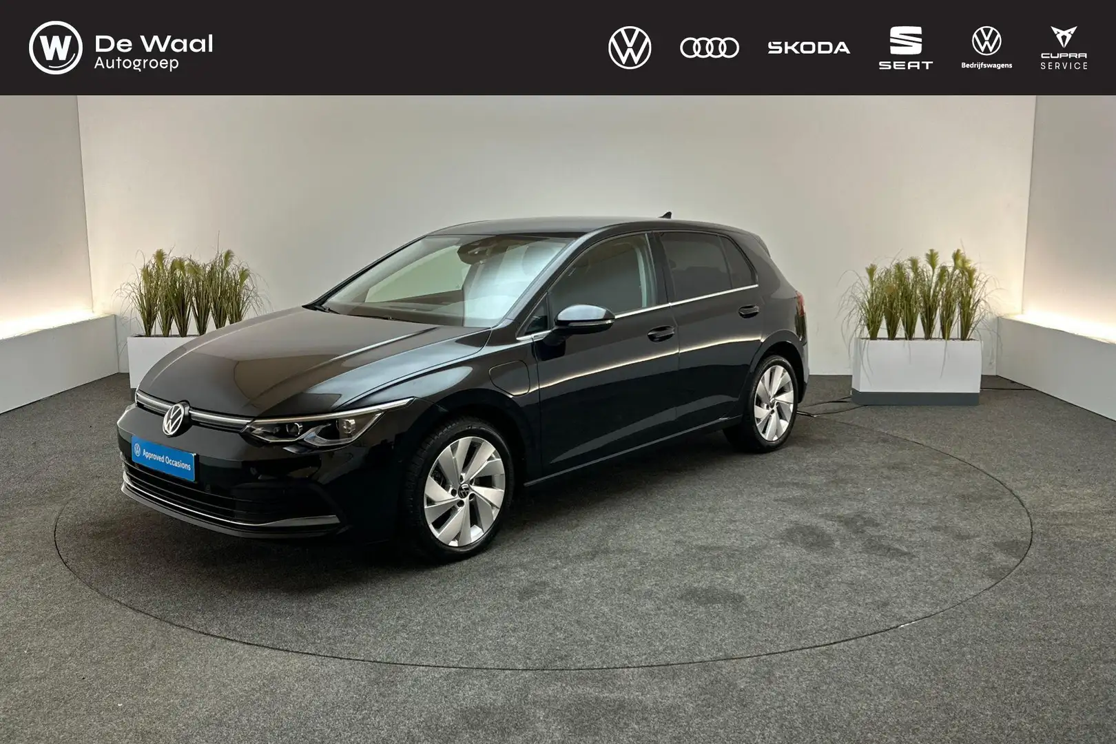 Volkswagen Golf 1.4 204pk DSG eHybrid Style | AppleCarplay/Android Schwarz - 1