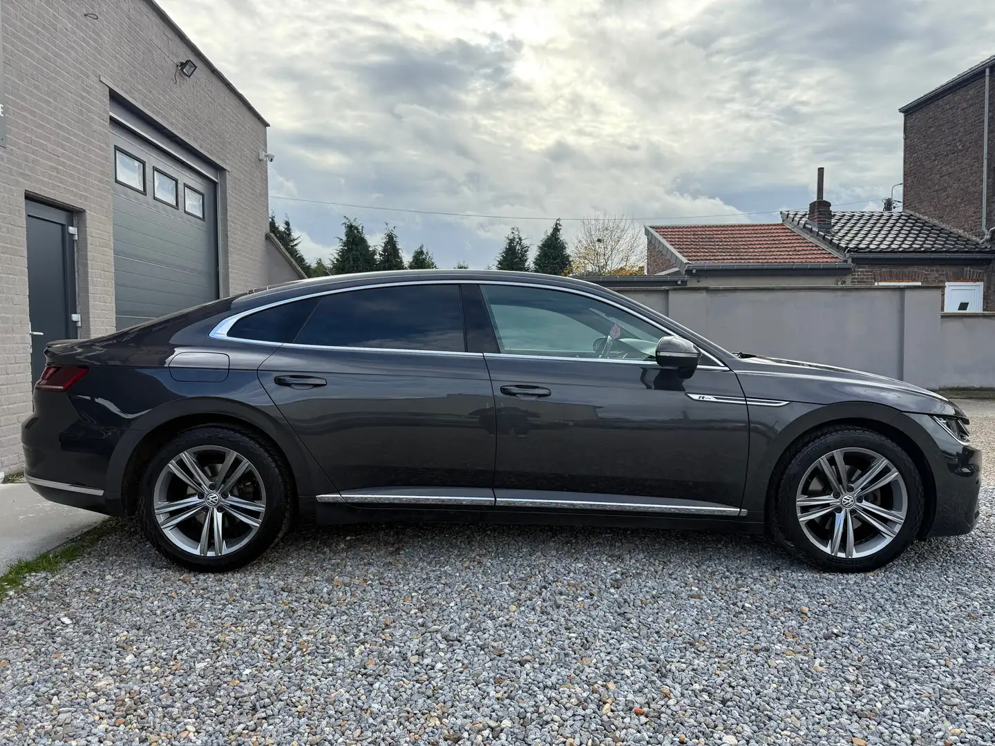 Volkswagen Arteon *R-LINE INT&EXT,XÉNON,LED,COCKPIT,CAMERA,CUIR* Grijs - 2