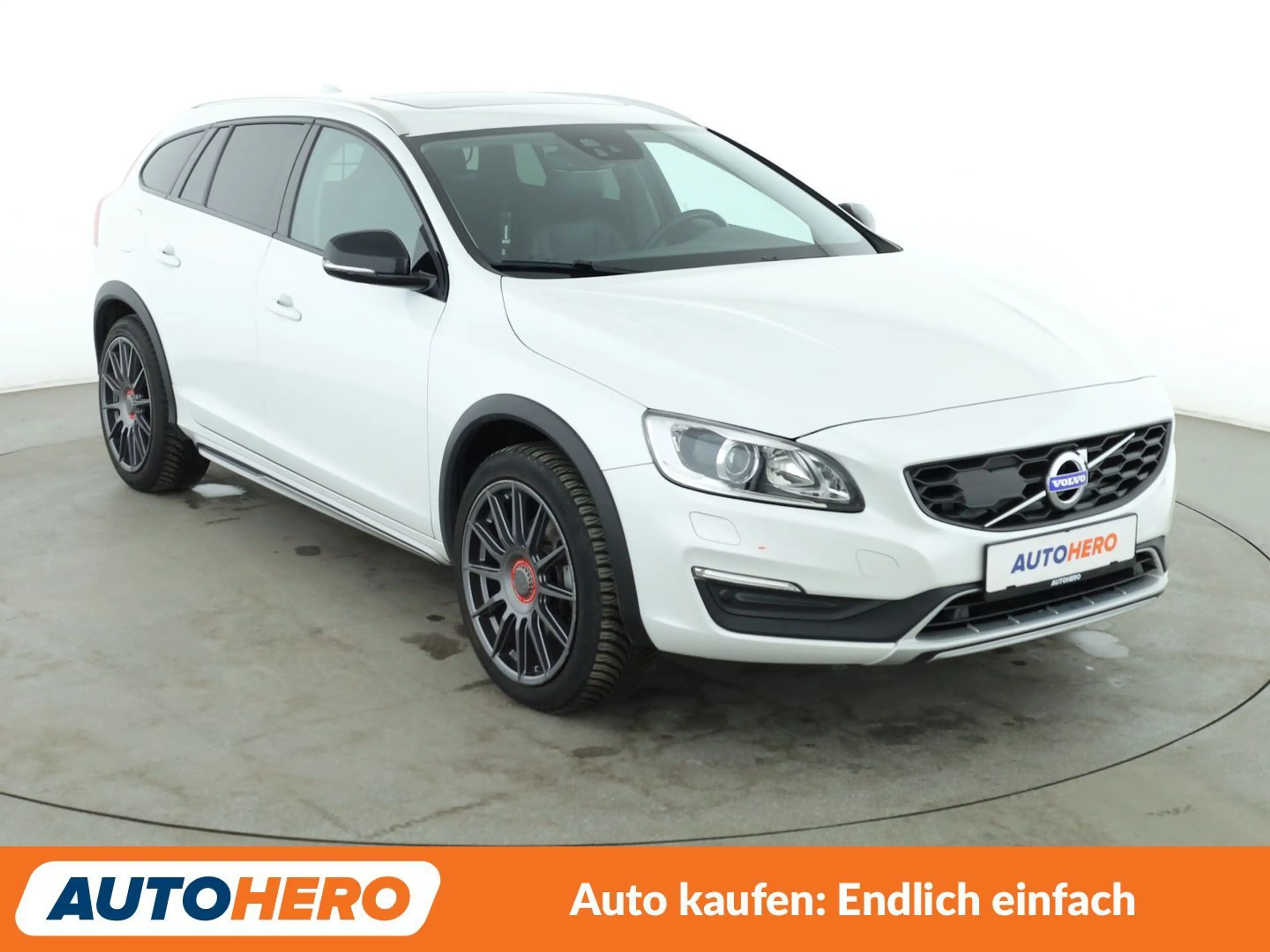 Volvo V60 Cross Country 2.0 T5 Pro AWD Aut.*NAVI*ACC*CAM*PDC*SHZ* — photo 8