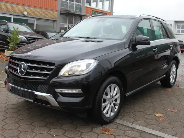 Mercedes-Benz ML 350 M-Klasse Diesel BlueTEC 4MATIC 7G-TRONIC
