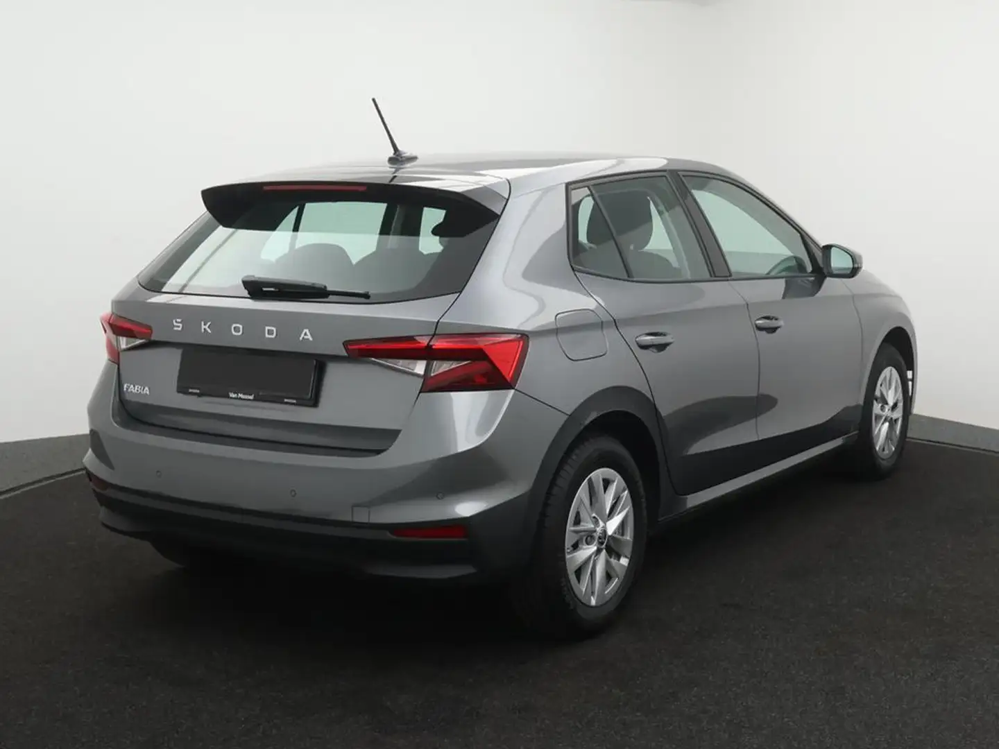Skoda Fabia Fabia 1.0TSI Selection 95PK *APP CONNECT*PDC A*DIG Grijs - 2