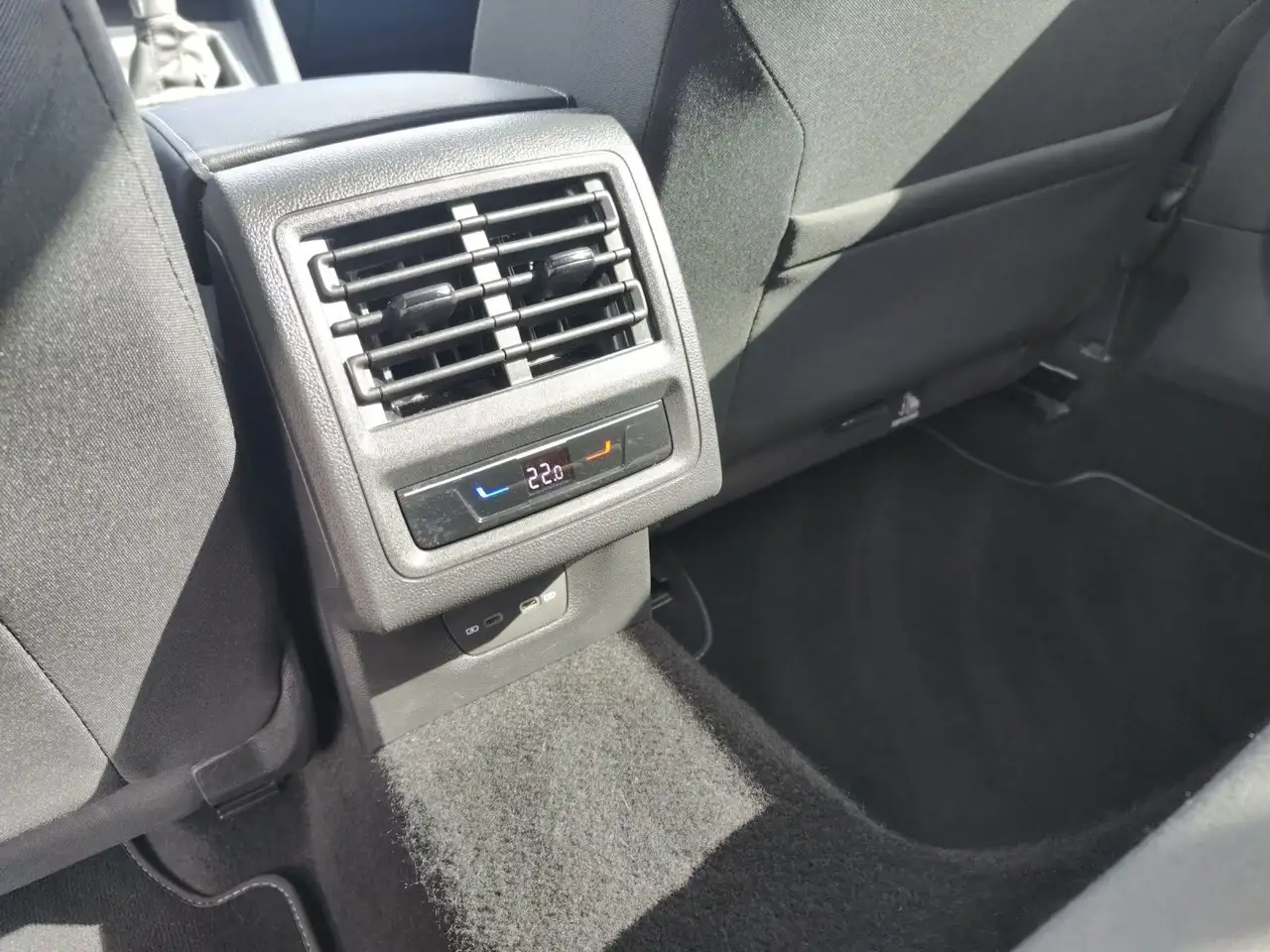 Volkswagen Golf VIII 1.5 TSI Life, миниатюра 18