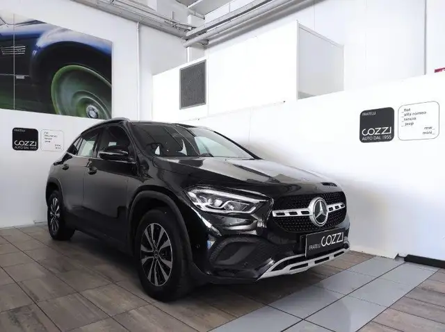 Mercedes-Benz GLA 250 - GLA 250 e hybrid EQ Business Extra