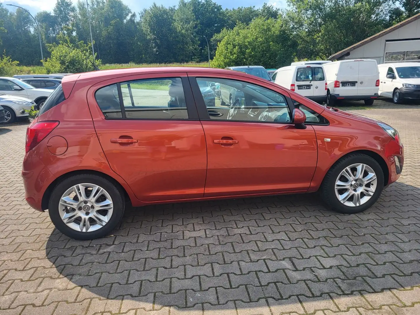 Opel Corsa D Innovation Rot - 2