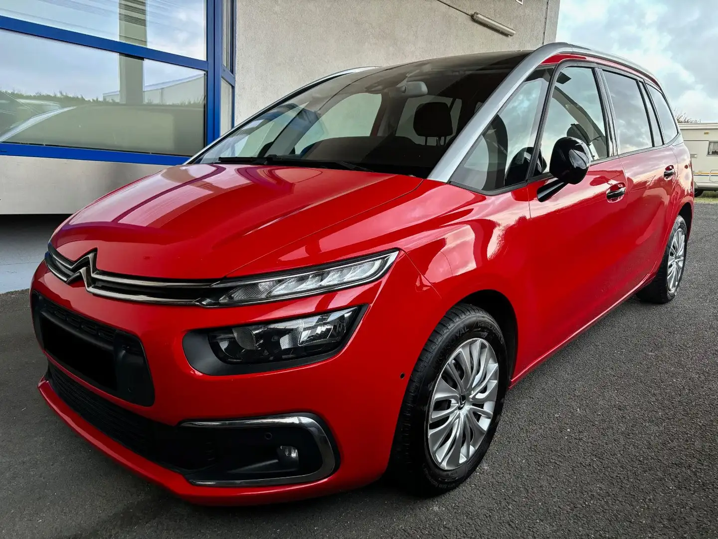 Citroen C4 SpaceTourer Grand C4 Spacetourer 1.5 BlueHDI 96 kW*7 Sitze Rojo - 1