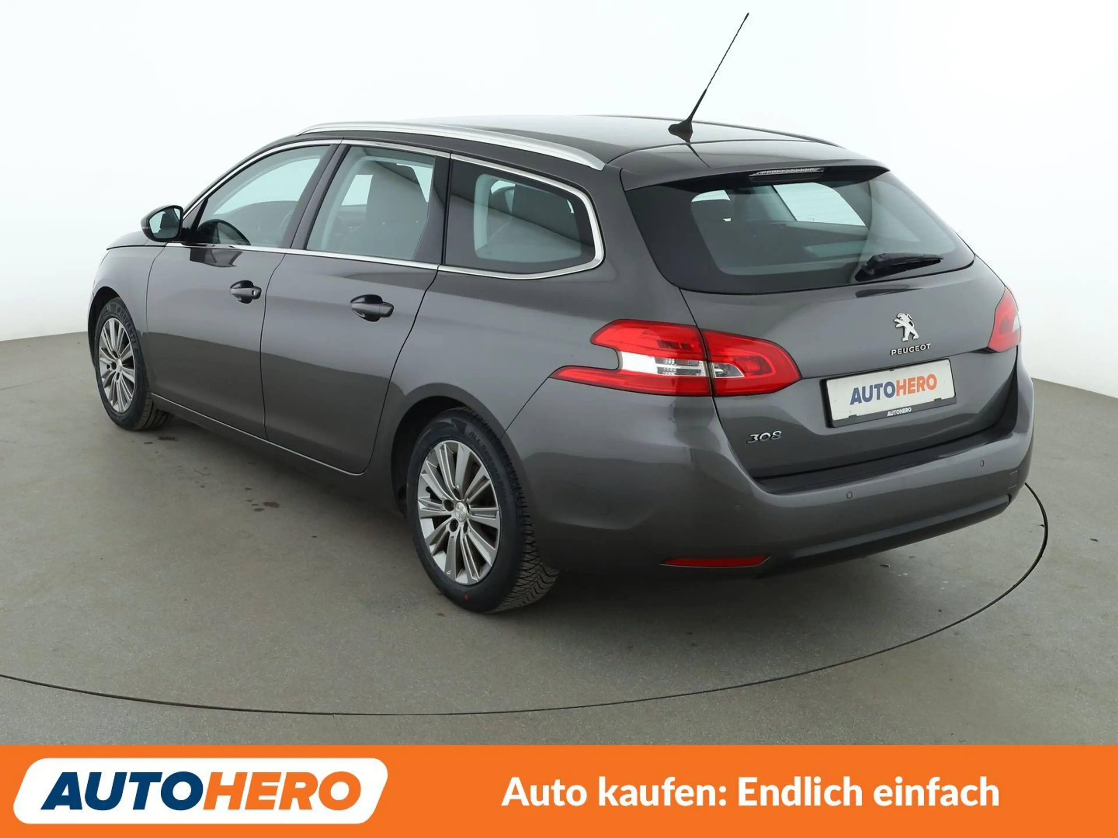 Peugeot 308 1.2 e-THP Allure — photo 4