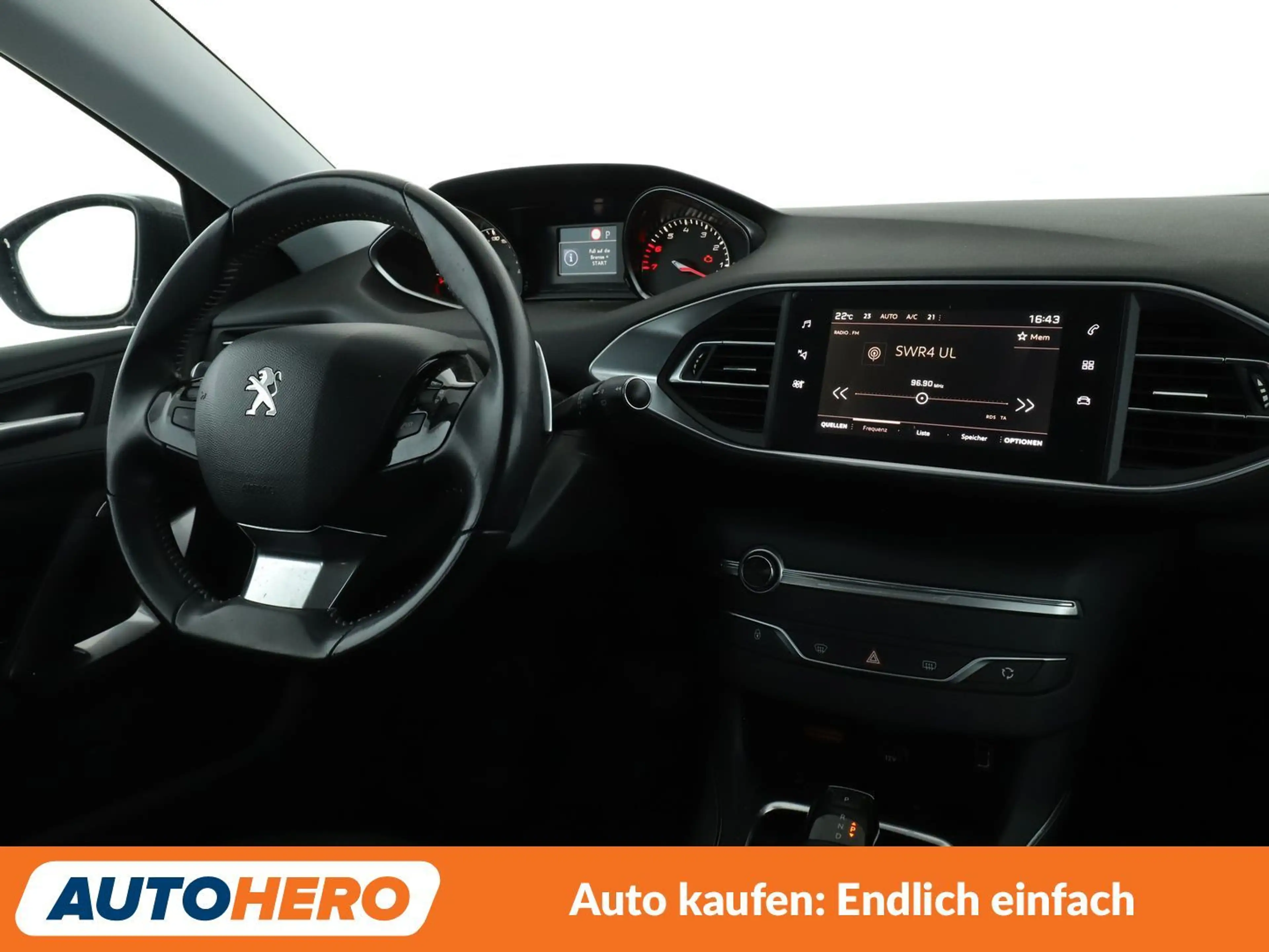 Peugeot 308 1.2 e-THP Allure — photo 13