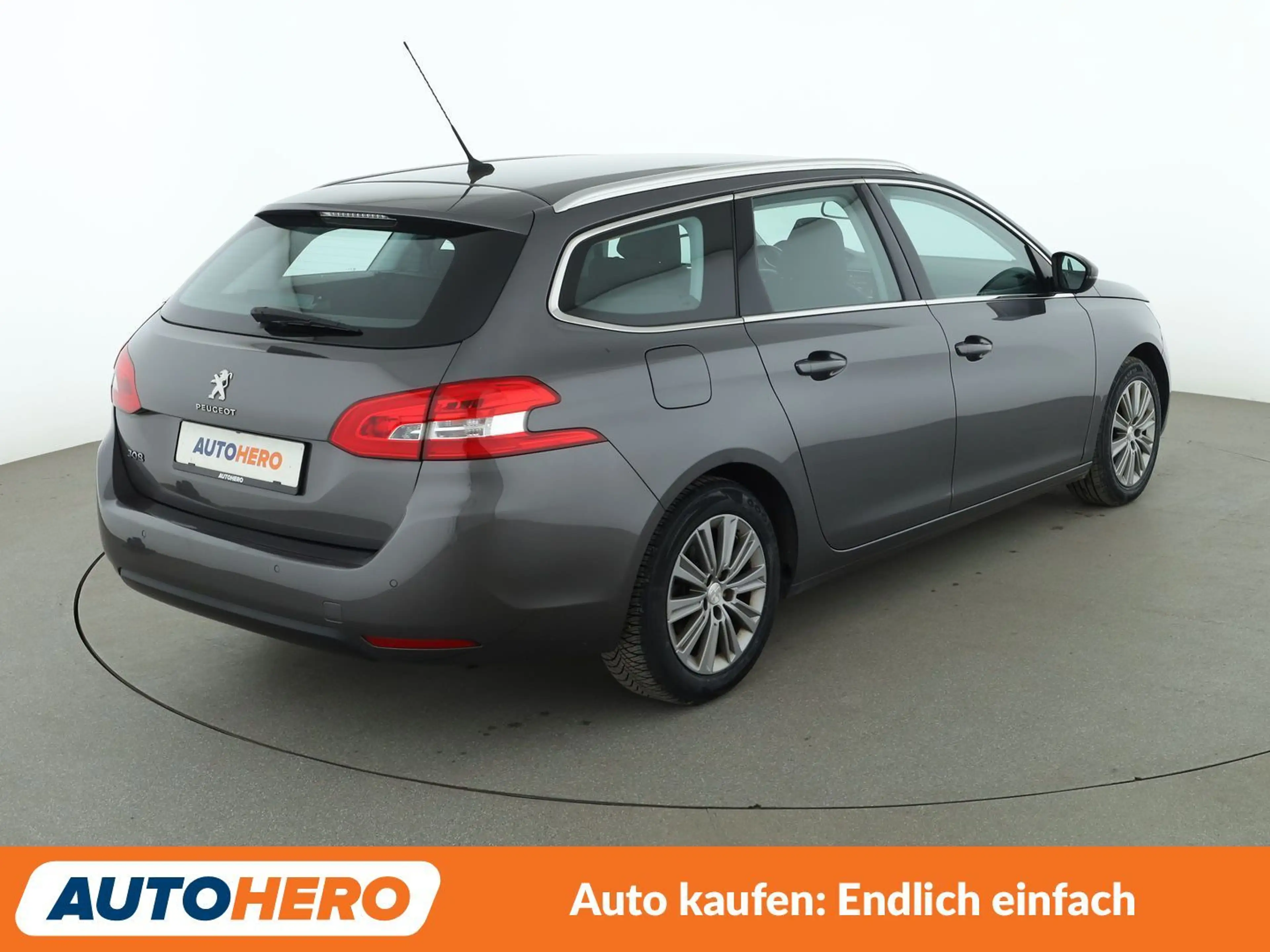 Peugeot 308 1.2 e-THP Allure — photo 6