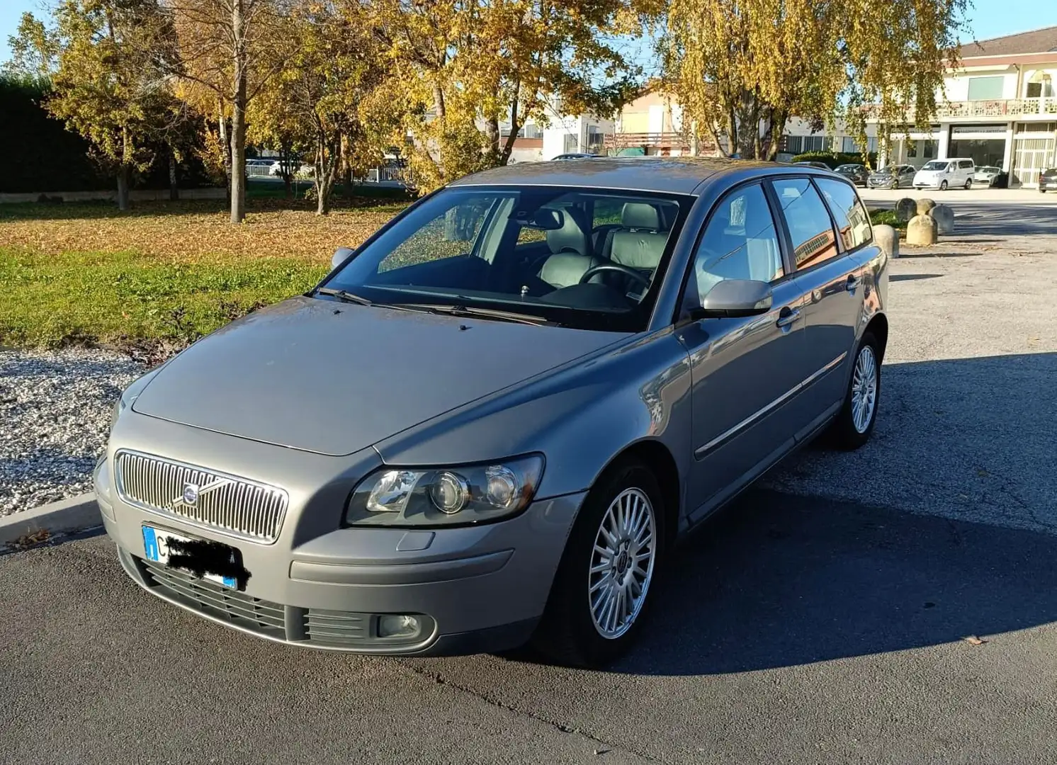 Volvo V50 V50 2.0d Momentum - 1