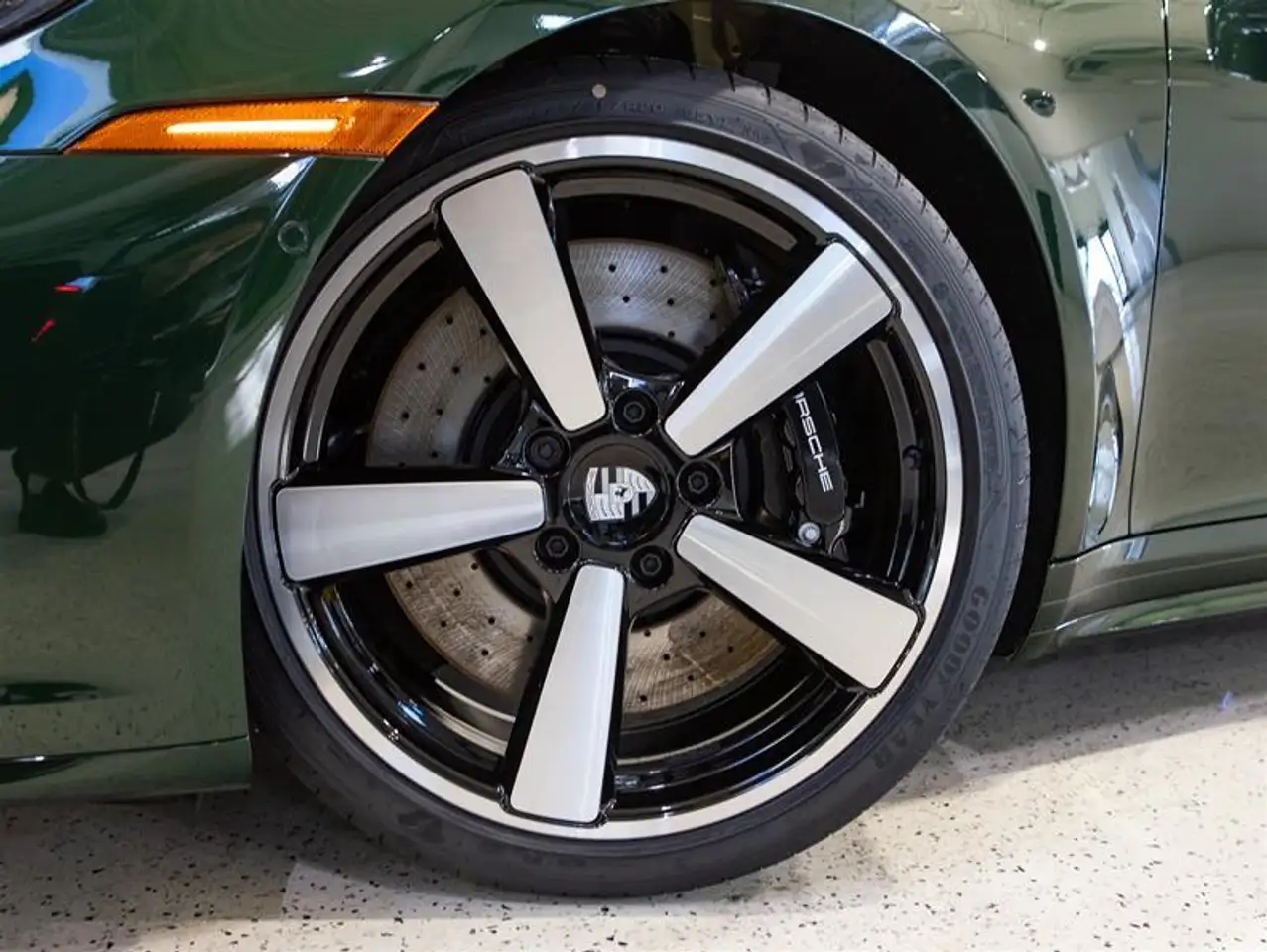 Porsche 911 снимка Porsche 911