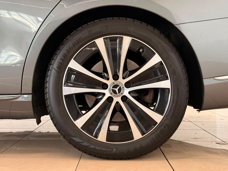 Mercedes-Benz E 400 T-Modell d 4Matic PANO ACC 360 Burmester V — photo 6