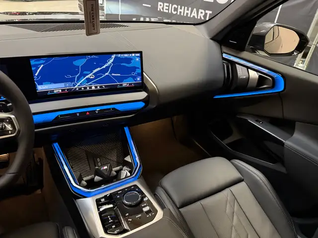 BMW X3 view 13