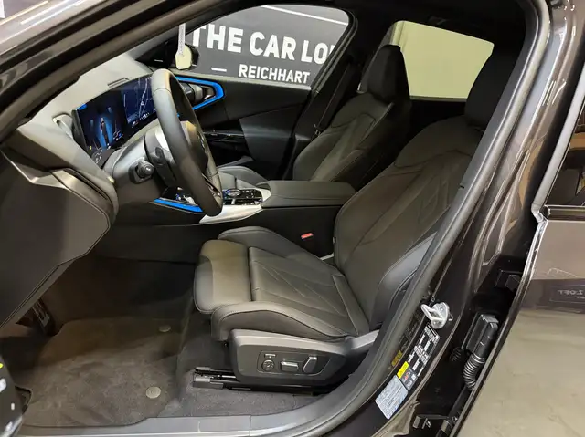 BMW X3 view 10