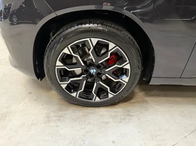 BMW X3 view 6