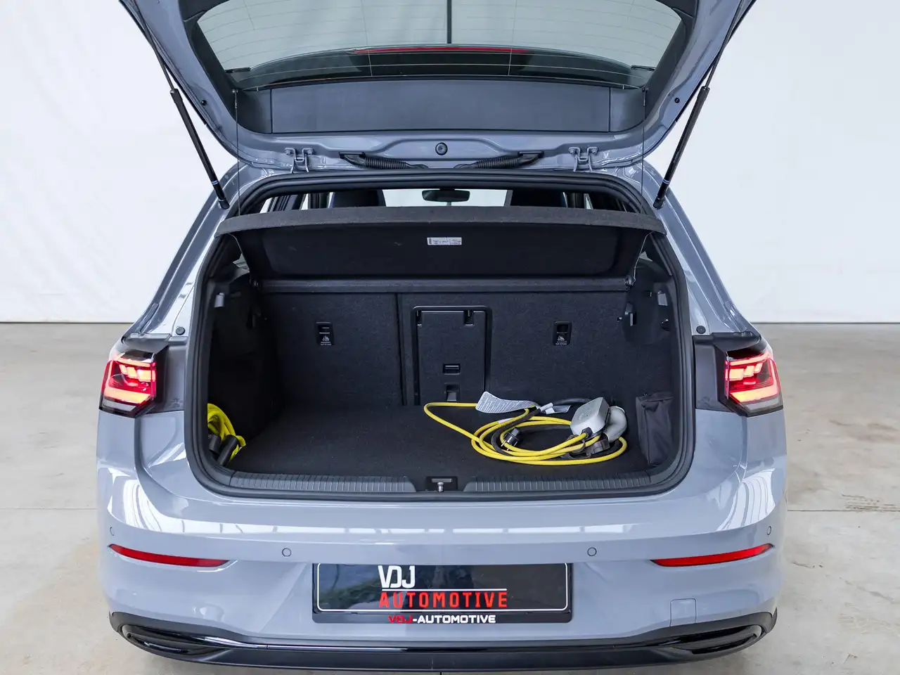 Volkswagen Golf PHEV 360° HEAD-UP PANO IQ-LIGHTS ACC LA HEATED-SEATS AMBIENTLIGHT, миниатюра 13