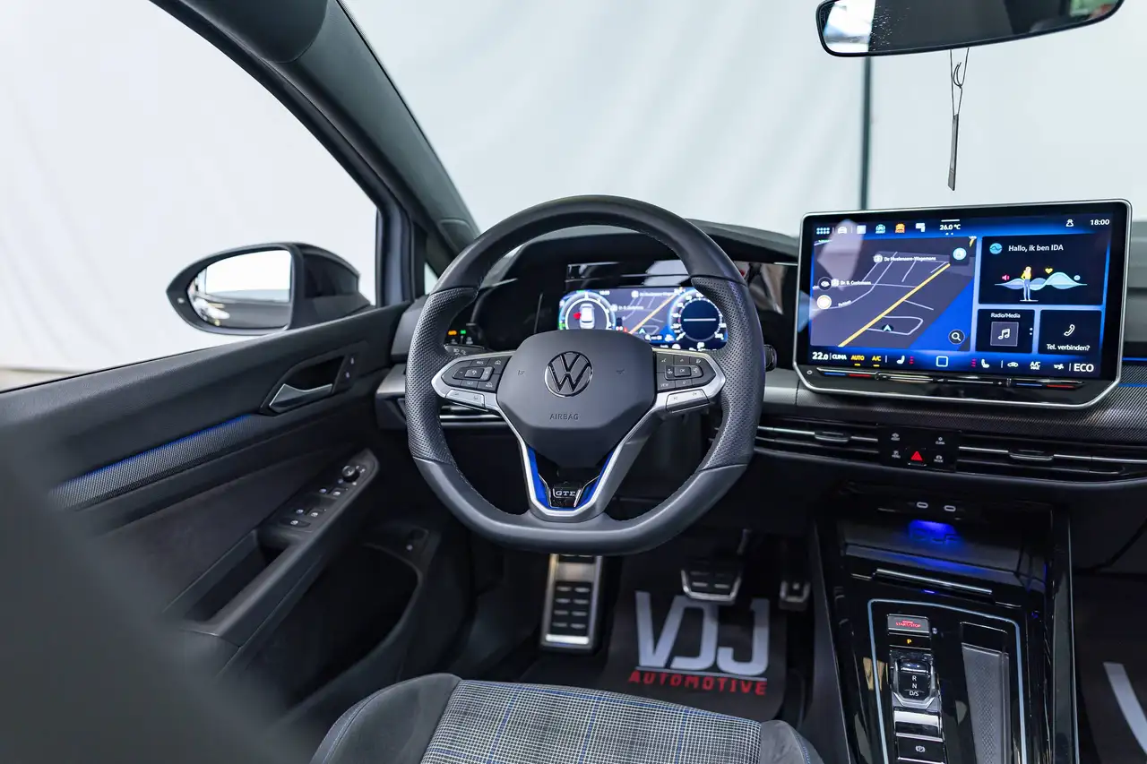 Volkswagen Golf PHEV 360° HEAD-UP PANO IQ-LIGHTS ACC LA HEATED-SEATS AMBIENTLIGHT, миниатюра 18