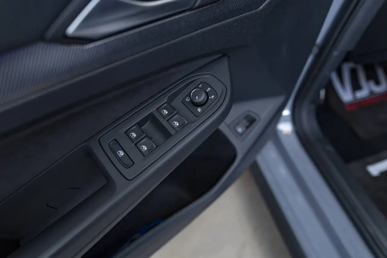 Volkswagen Golf PHEV 360° HEAD-UP PANO IQ-LIGHTS ACC LA HEATED-SEATS AMBIENTLIGHT, миниатюра 21