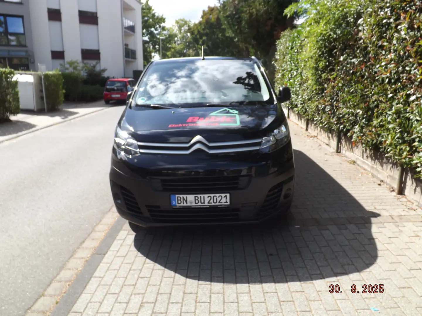 Citroen Jumpy Control M BlueHDi 100 S&S Schwarz - 1