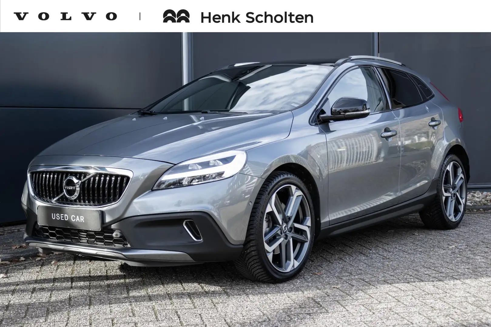 Volvo V40 Cross Country T3 Automaat Polar+ Luxury | Trekhaak met afneembar Gris - 1
