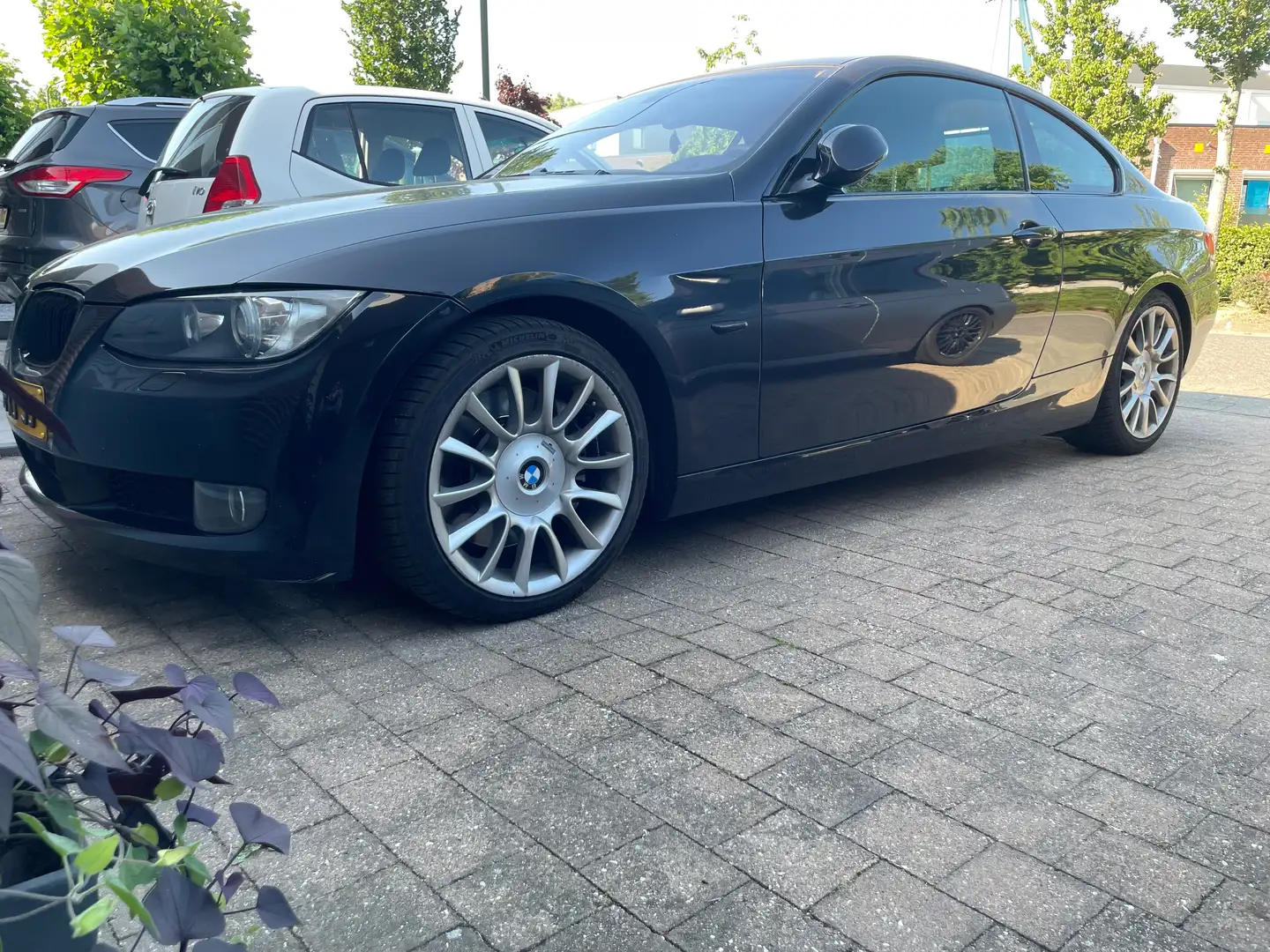 BMW 335 330 335i High Executive Zwart - 2