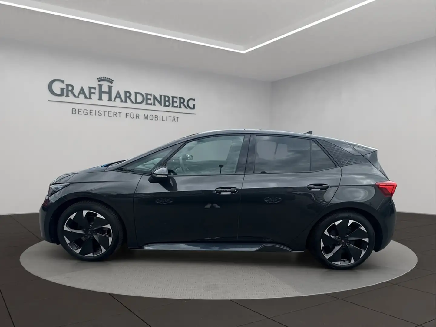 CUPRA Born AR - Heat Pump - Below Zero - Pilot M Grau - 2