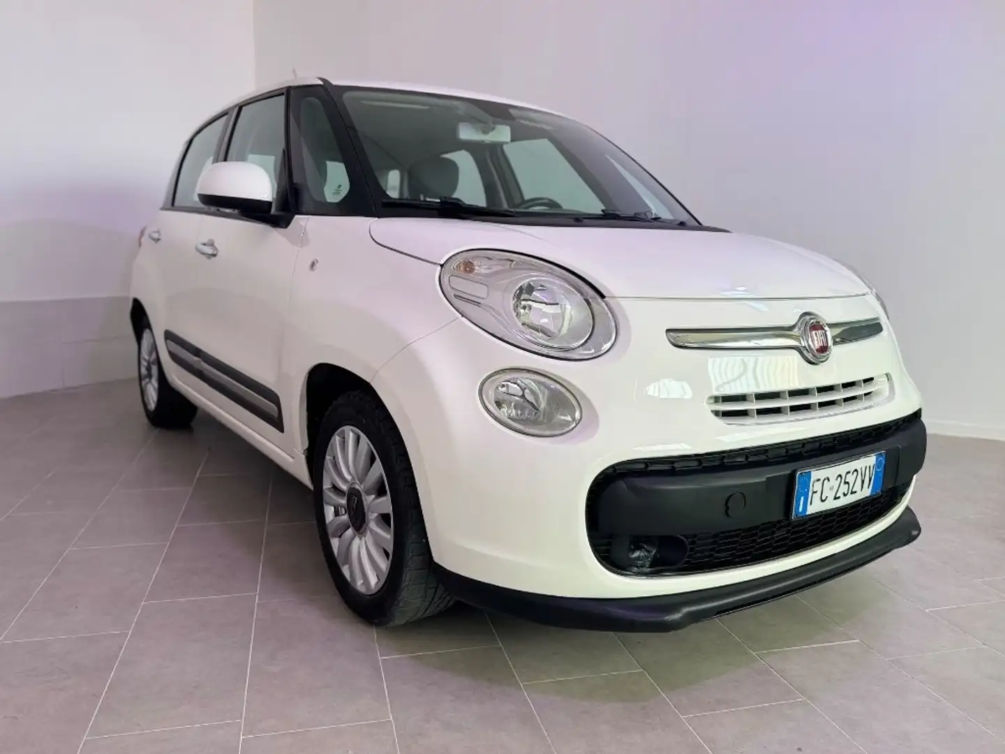 Fiat 500L 1.4 95 CV Lounge Bianco - 1
