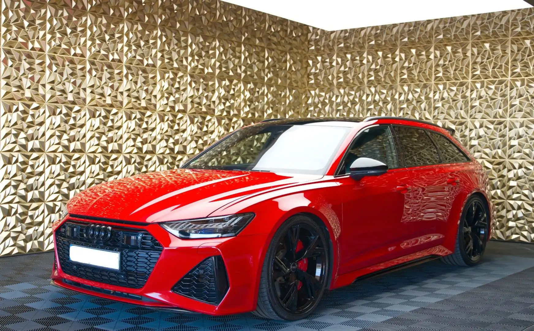 Audi RS6 |Matrix|Valcona|AHK|Stnd.Hz.|22"|ABGAS.|SOFTC Rouge - 1