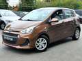 Hyundai i10 🟢1.0 ESSENCE 67CV - FULL CARNET - GPS- CAPTEURS Brun - thumbnail 1