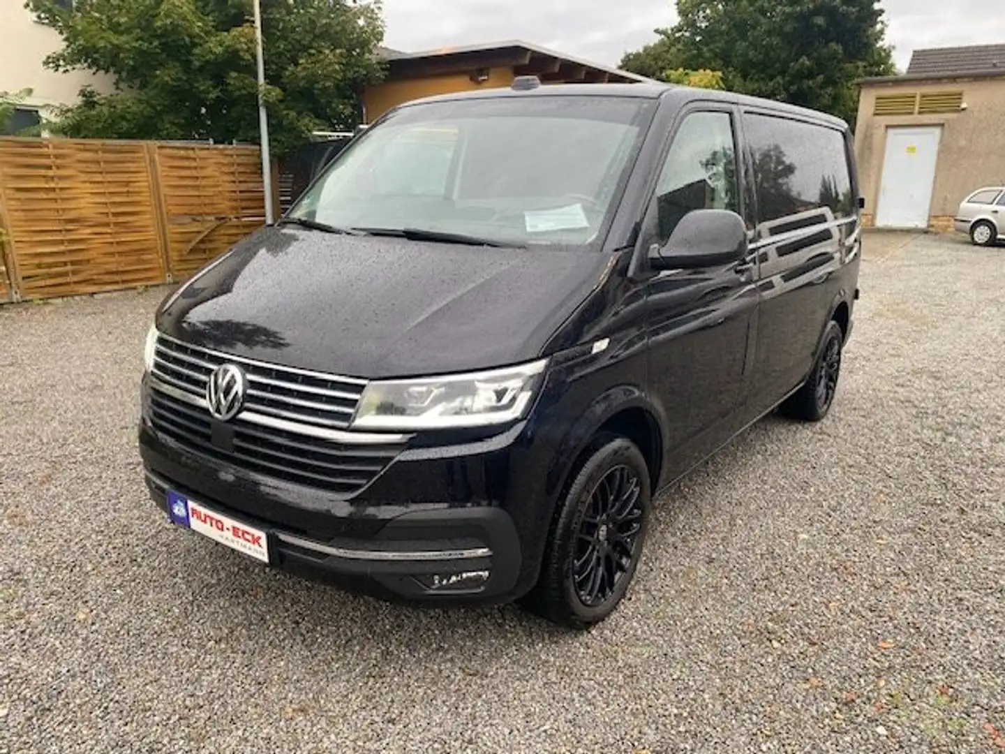 Volkswagen T6.1 Transporter VOLL LED AHK DSG Schwarz - 1