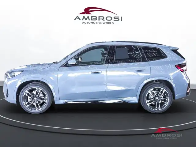 BMW X1 view 6