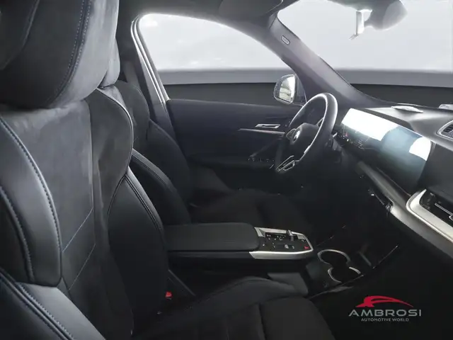 BMW X1 view 11