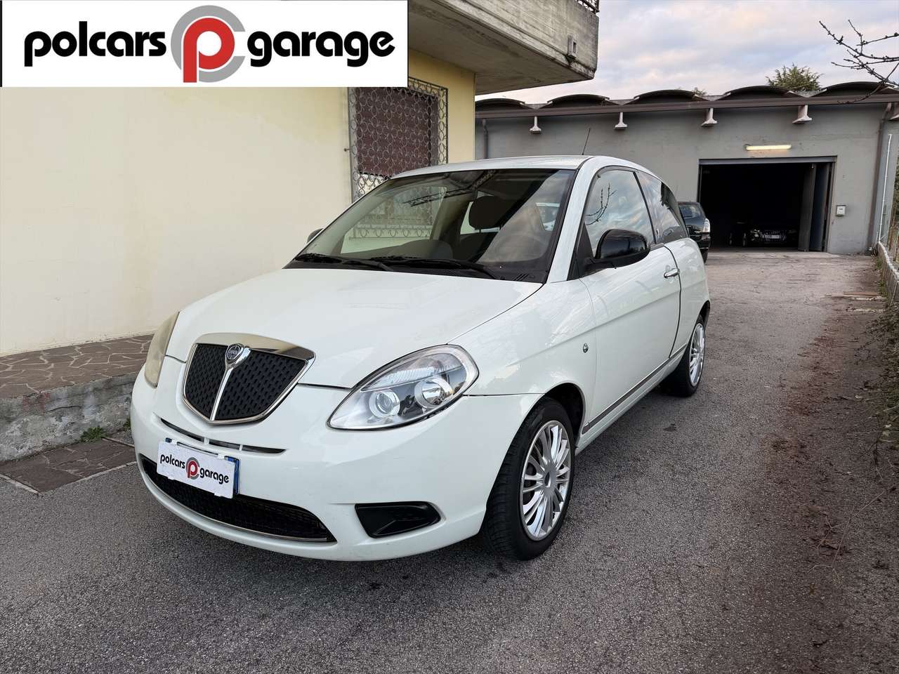 Lancia Ypsilon 1.2 8v Argento 69cv