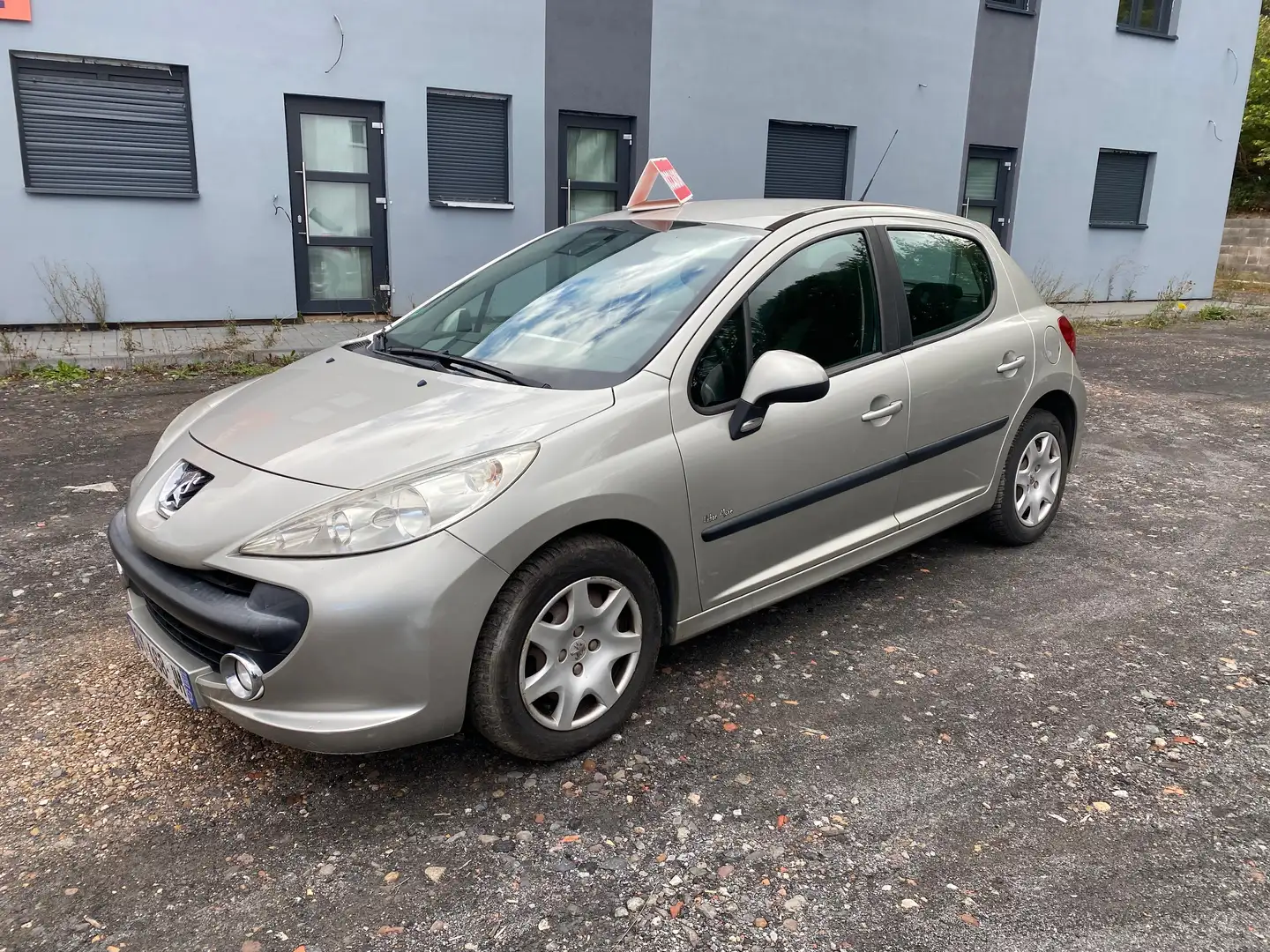 Peugeot 207 207 1.4e 75ch Exécutive Argento - 2