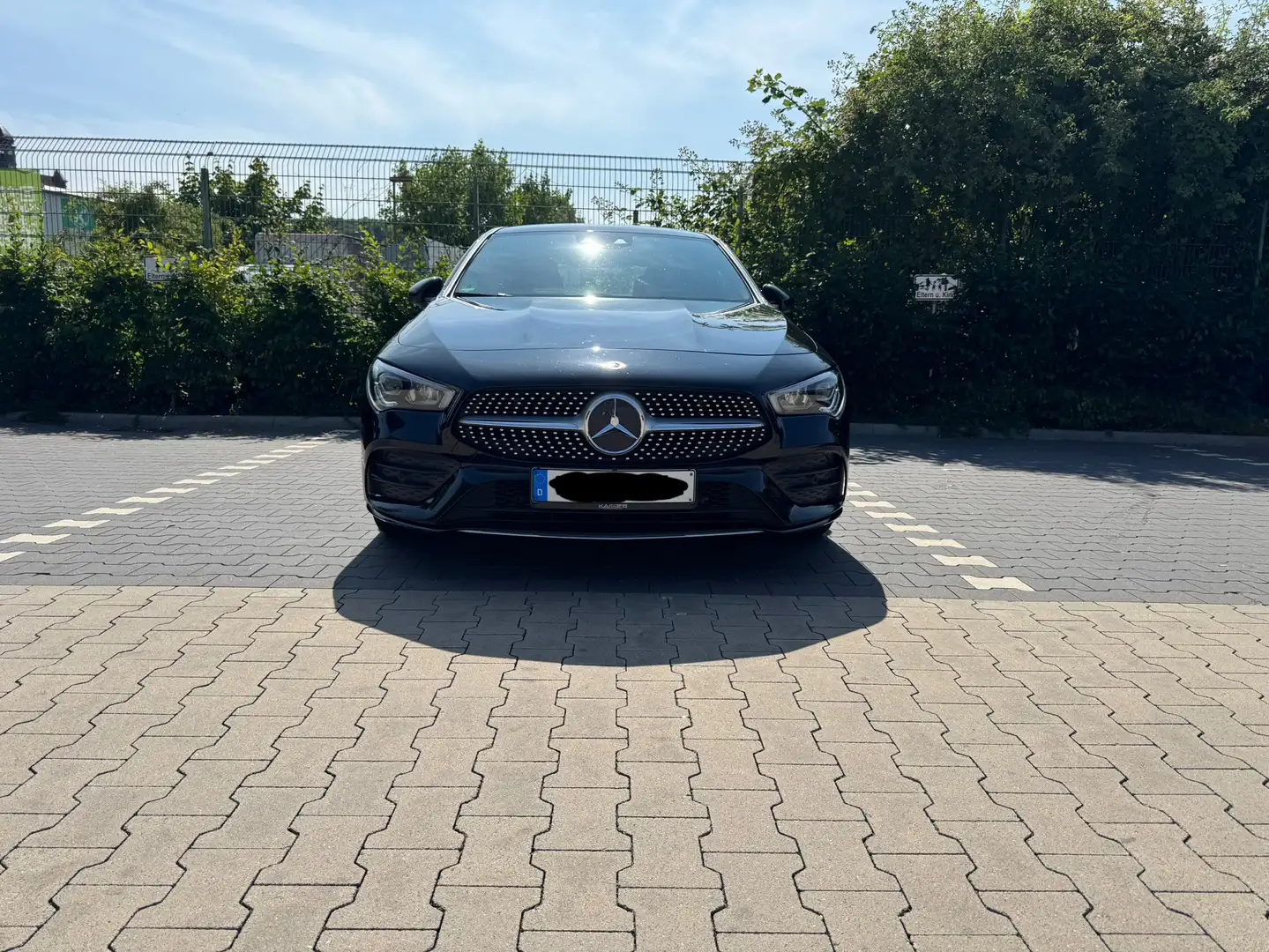 Mercedes-Benz CLA 250 CLA 250 AMG-LINE Schwarz - 1