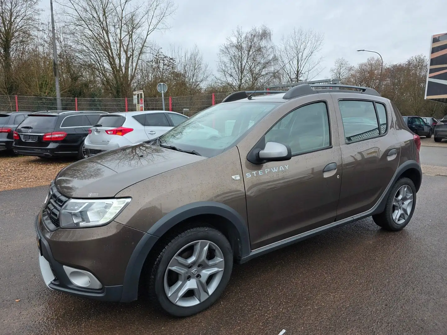 Dacia Sandero II Stepway 1.5 DCi Prestige Navi+Euro 6 Braun - 1