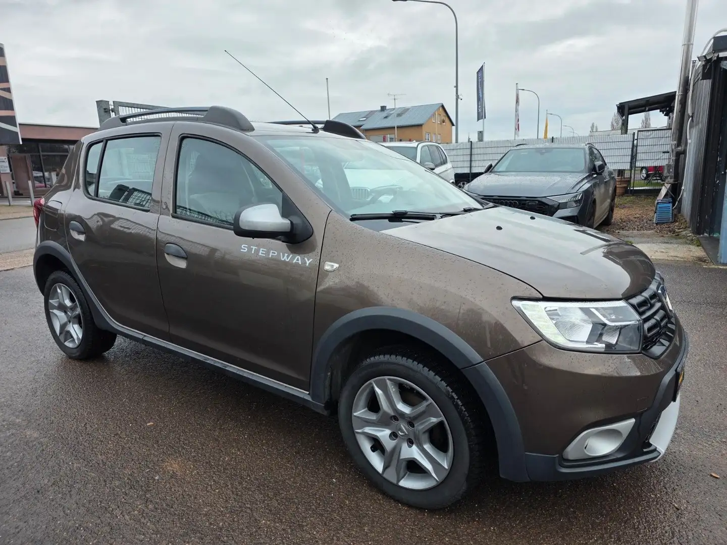 Dacia Sandero II Stepway 1.5 DCi Prestige Navi+Euro 6 Braun - 2