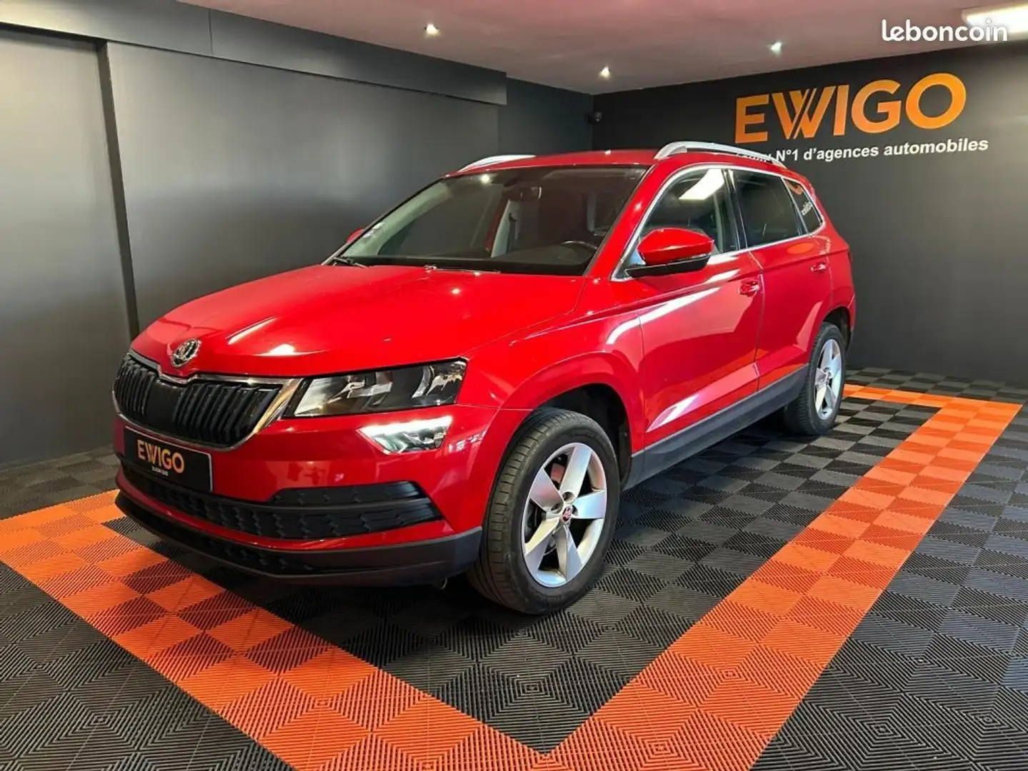 Skoda Karoq 1.0 TSI 115 AMBITION DSG %2B HAYON ÉLECTRIQUE Rot - 1