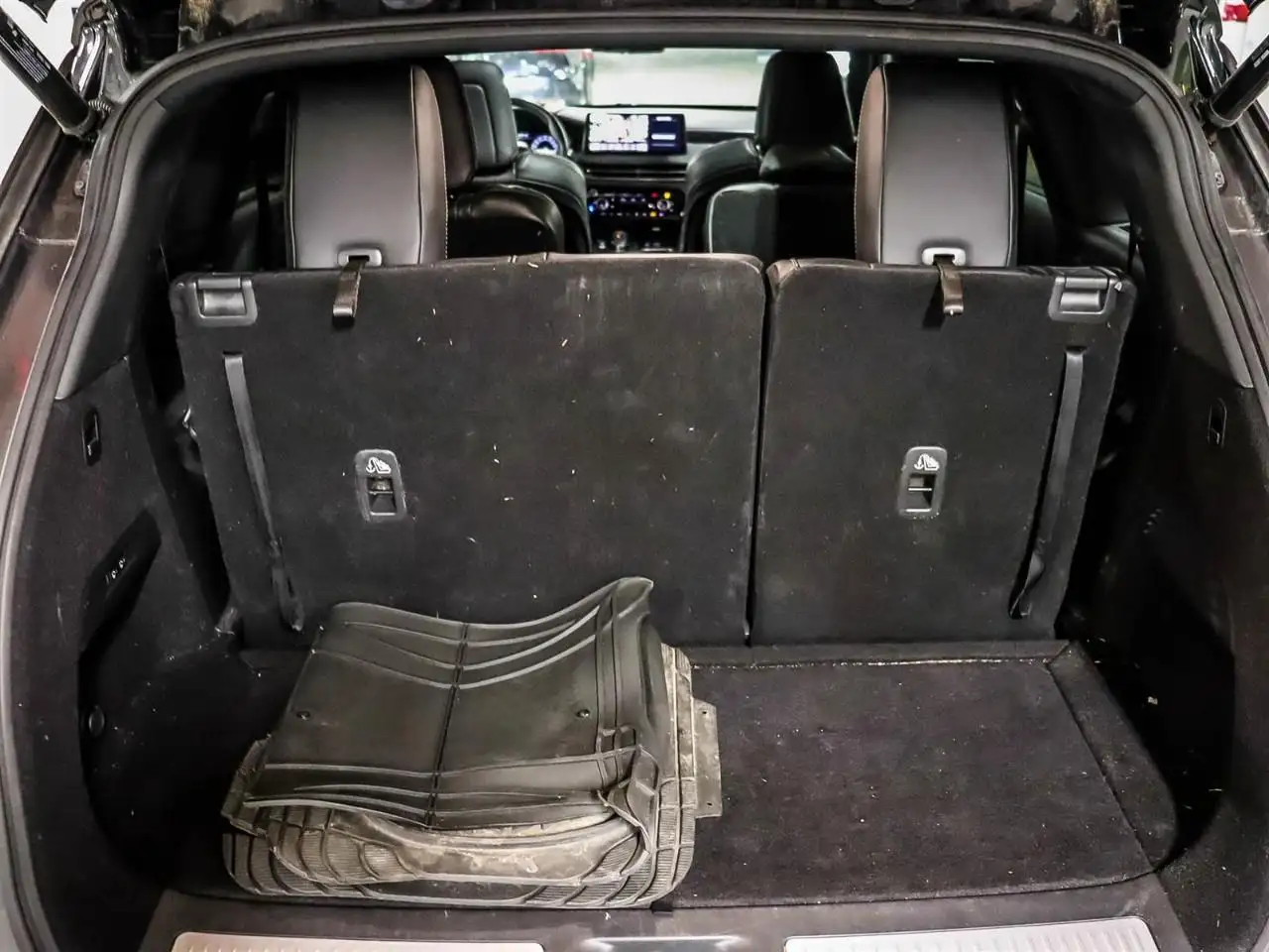 Infiniti QX60 снимка Infiniti QX60