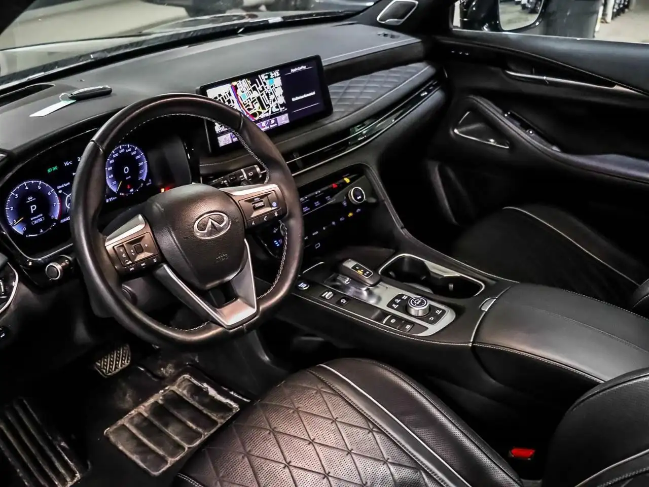 Infiniti QX60 снимка Infiniti QX60