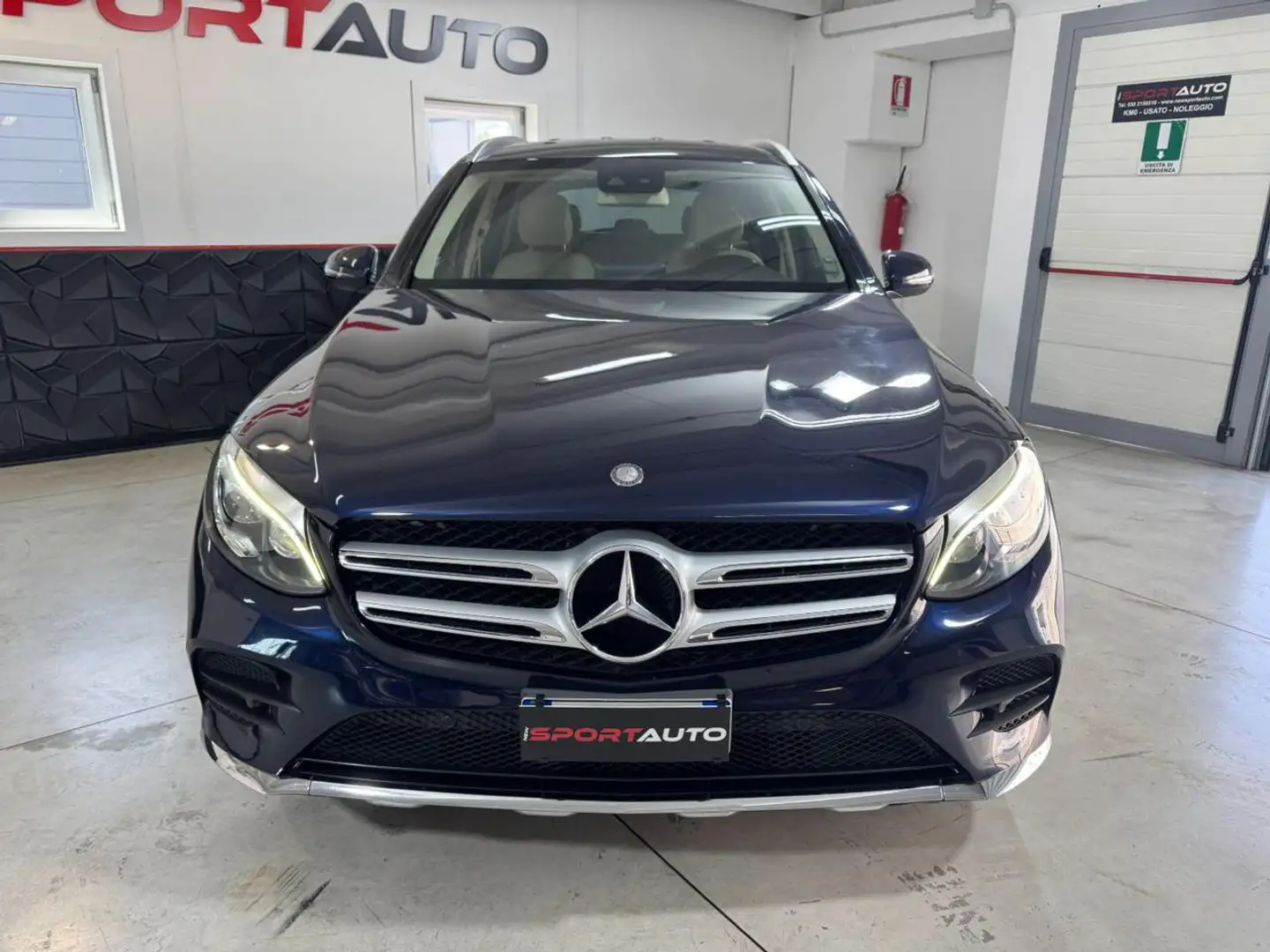Mercedes-Benz GLC 250 d 4Matic Premium AMG Blu/Azzurro - 2