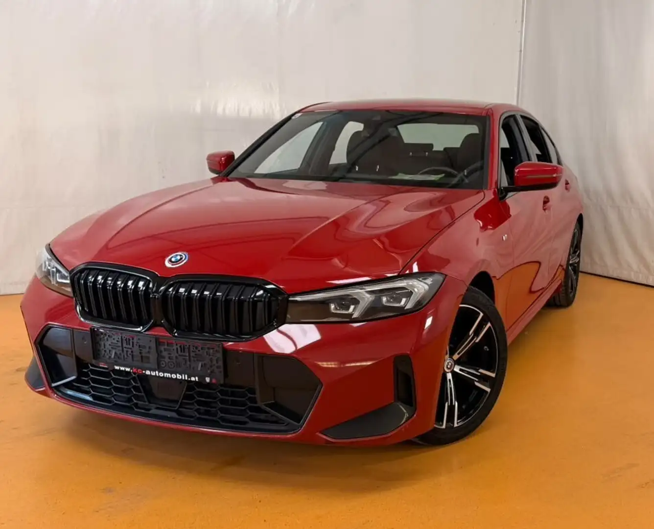 BMW 320 d 48 V Aut. Rot - 2