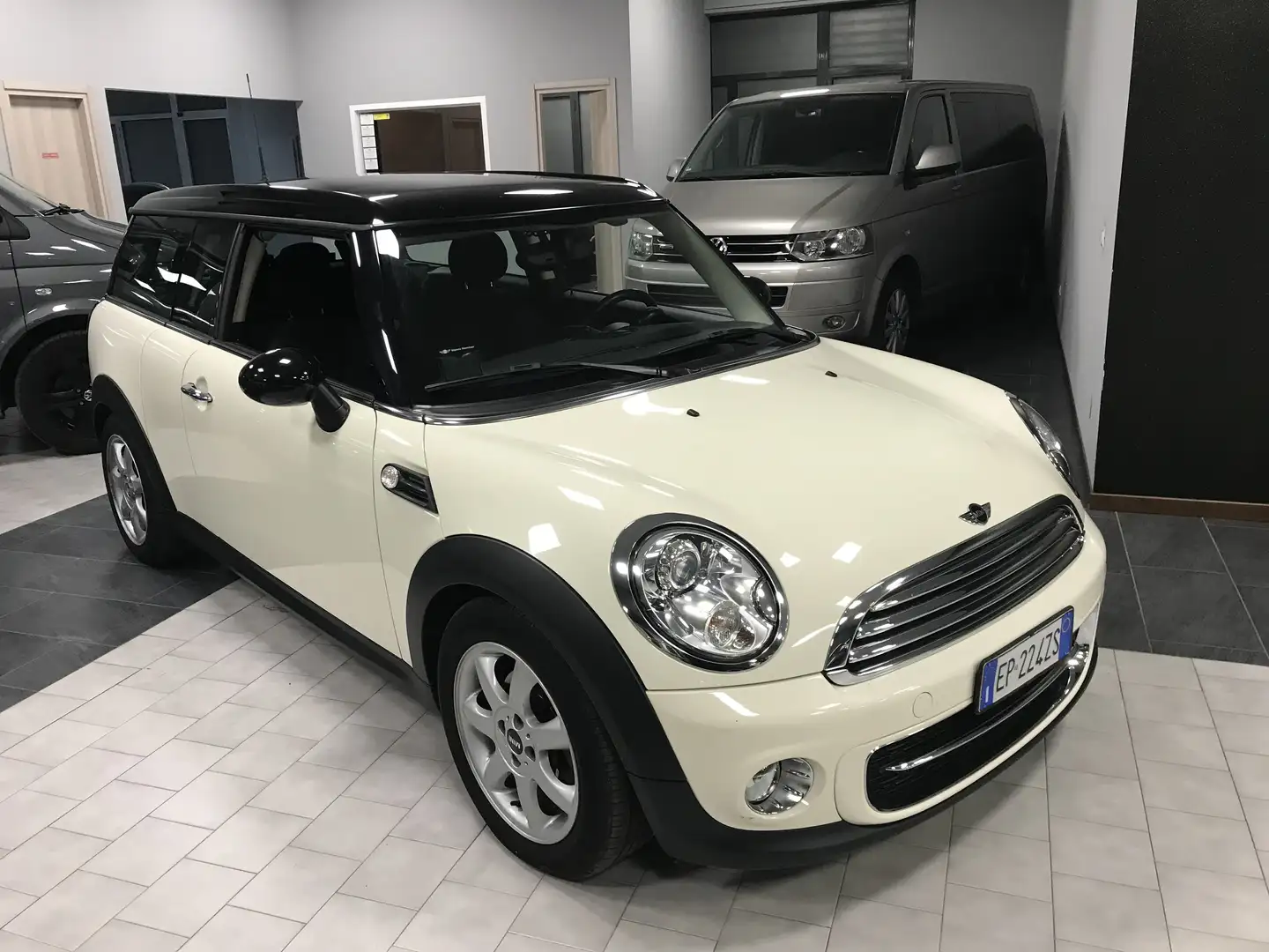 MINI Cooper D 1.6 112 CV “ Neopatentati “ Weiß - 2