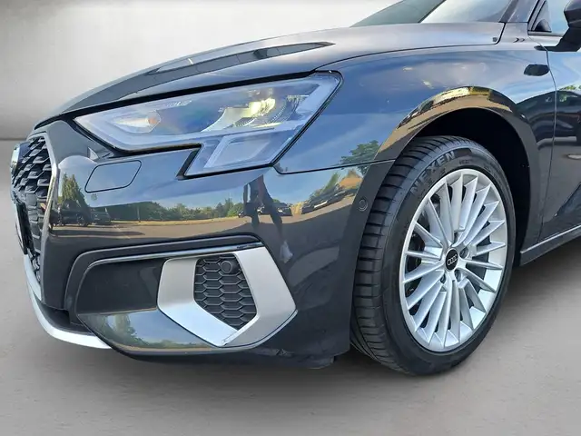 Audi A3 view 4